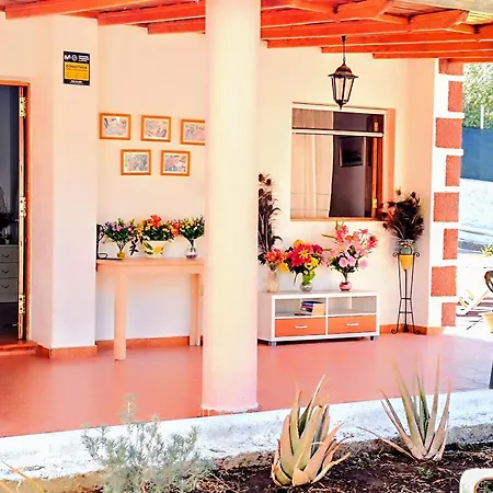 La Casa De La Pradera Farm stay Santa Lucia De Tirajana
